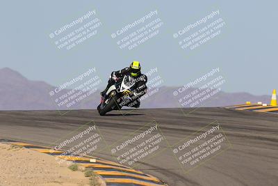 media/Oct-08-2023-CVMA (Sun) [[dbfe88ae3c]]/Race 3 Amateur Supersport Middleweight/